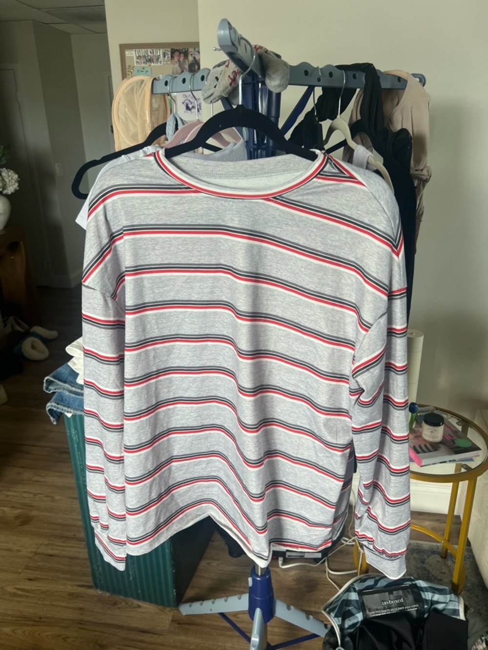 Men's Gray Stripe Long-Sleeve Sweater - Classic Casual